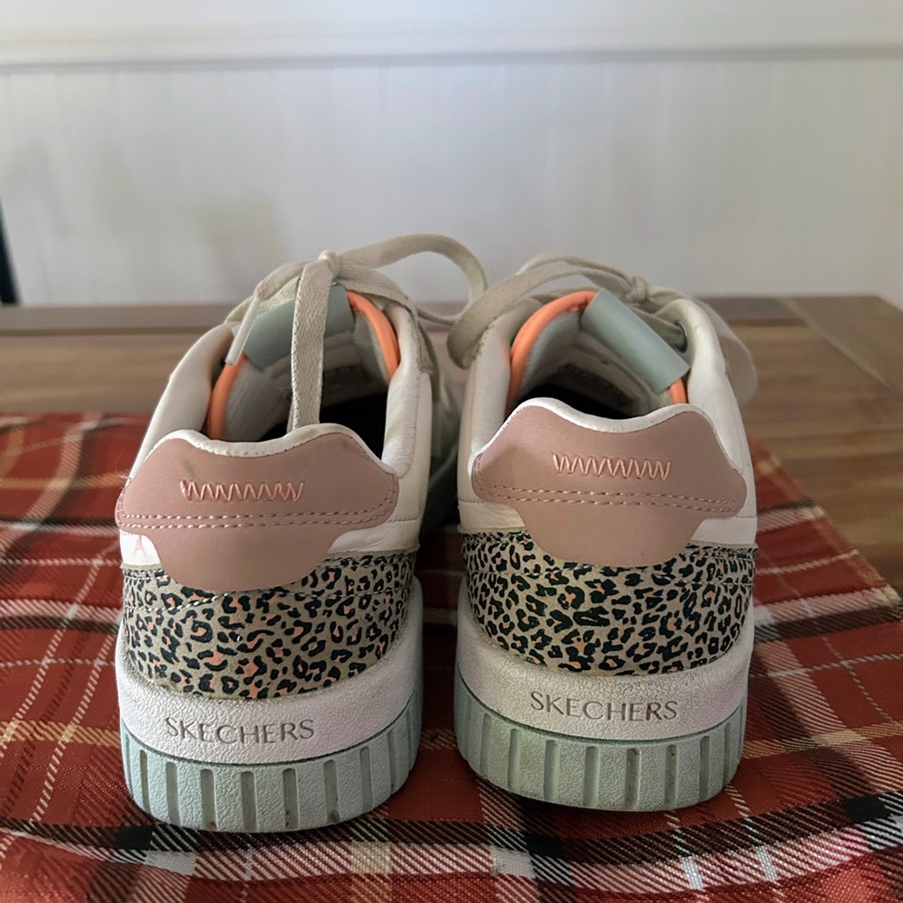 Skechers Court shoes sneakers, size 8